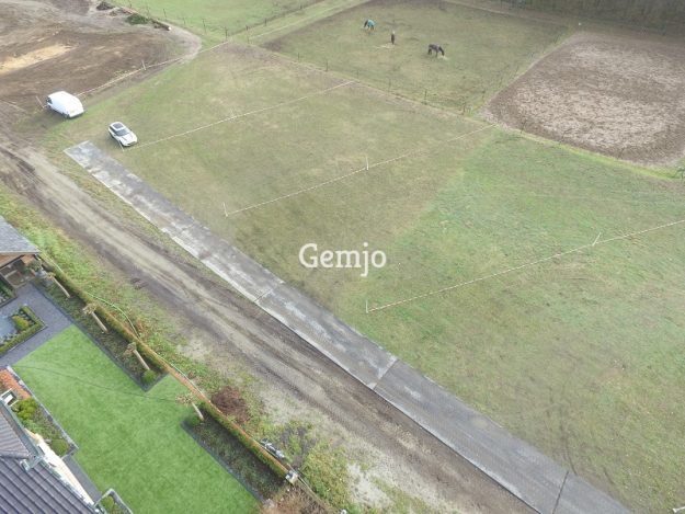 Parkeer terrein verharden